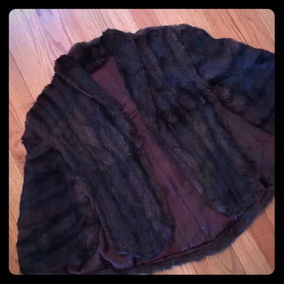 Jackets & Blazers - Reduced price Vintage fur caplet